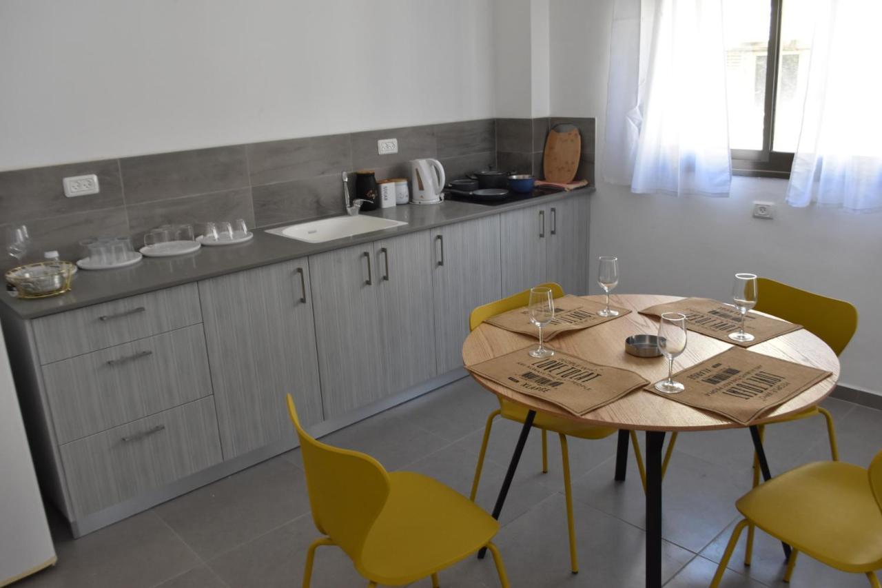 Luxury 2-Room Suite In The Center Of Downtown حيفا المظهر الخارجي الصورة