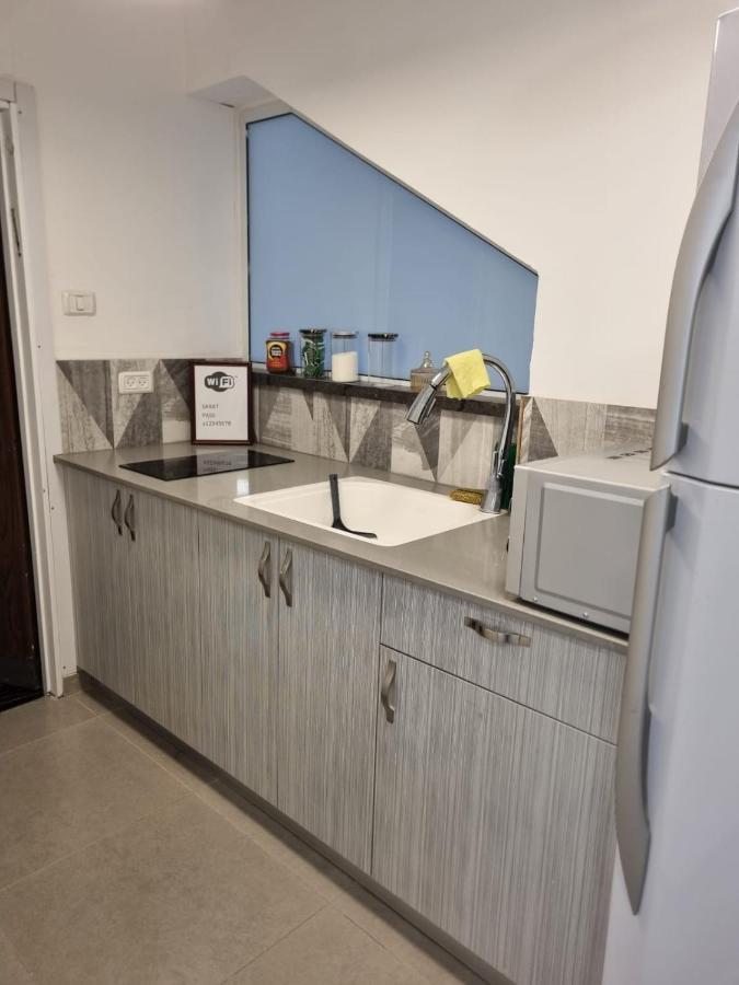 Luxury 2-Room Suite In The Center Of Downtown حيفا المظهر الخارجي الصورة