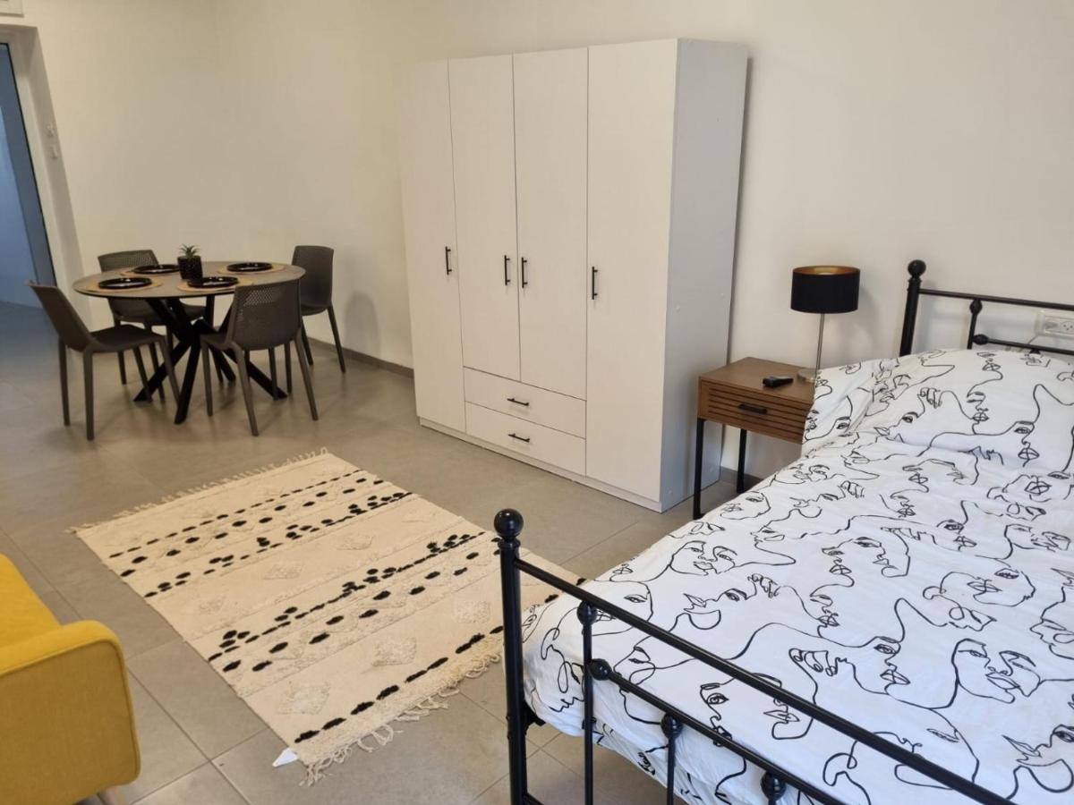 Luxury 2-Room Suite In The Center Of Downtown حيفا المظهر الخارجي الصورة